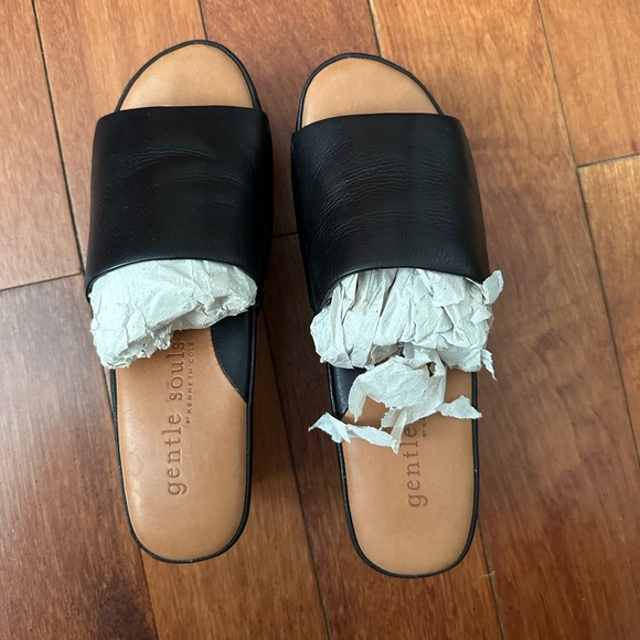 Kenneth Cole Gentle Souls Platform Sandals - Picture 2 of 3